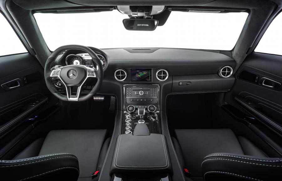  Mercedes-Benz SLS AMG Electric Drive concept 2012 года  (фото 3 из 30)